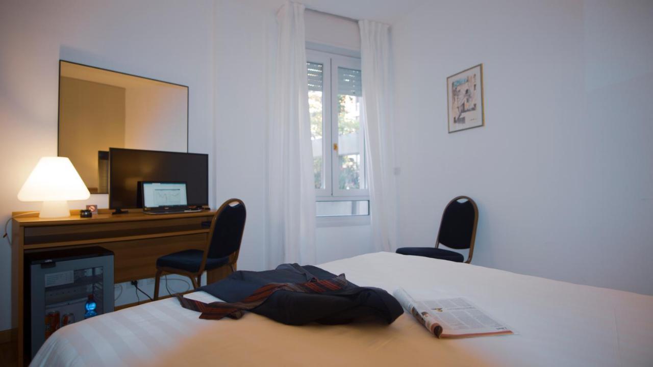 Mistral2 Hotel 오리스타노 외부 사진