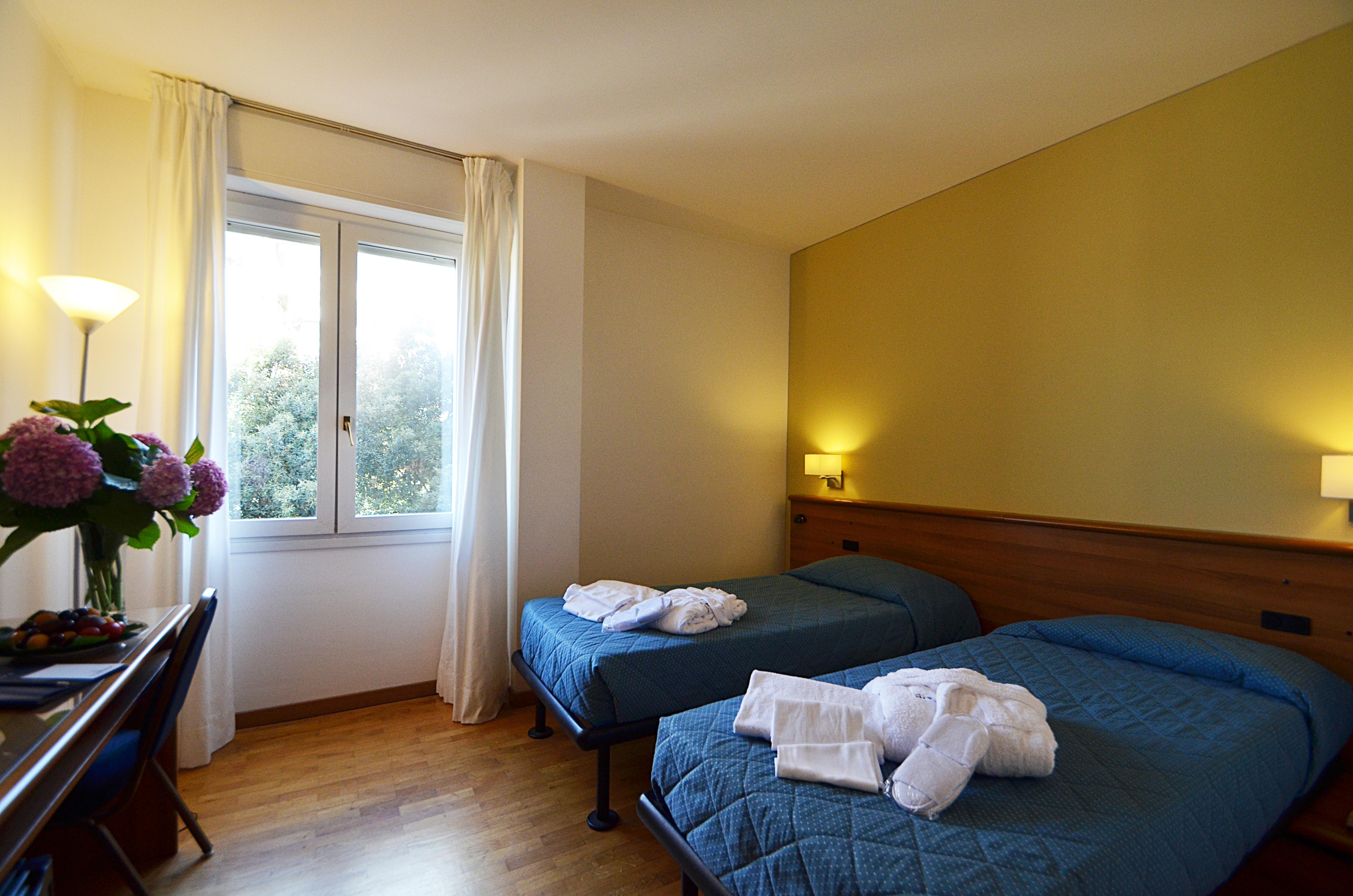 Mistral2 Hotel 오리스타노 외부 사진