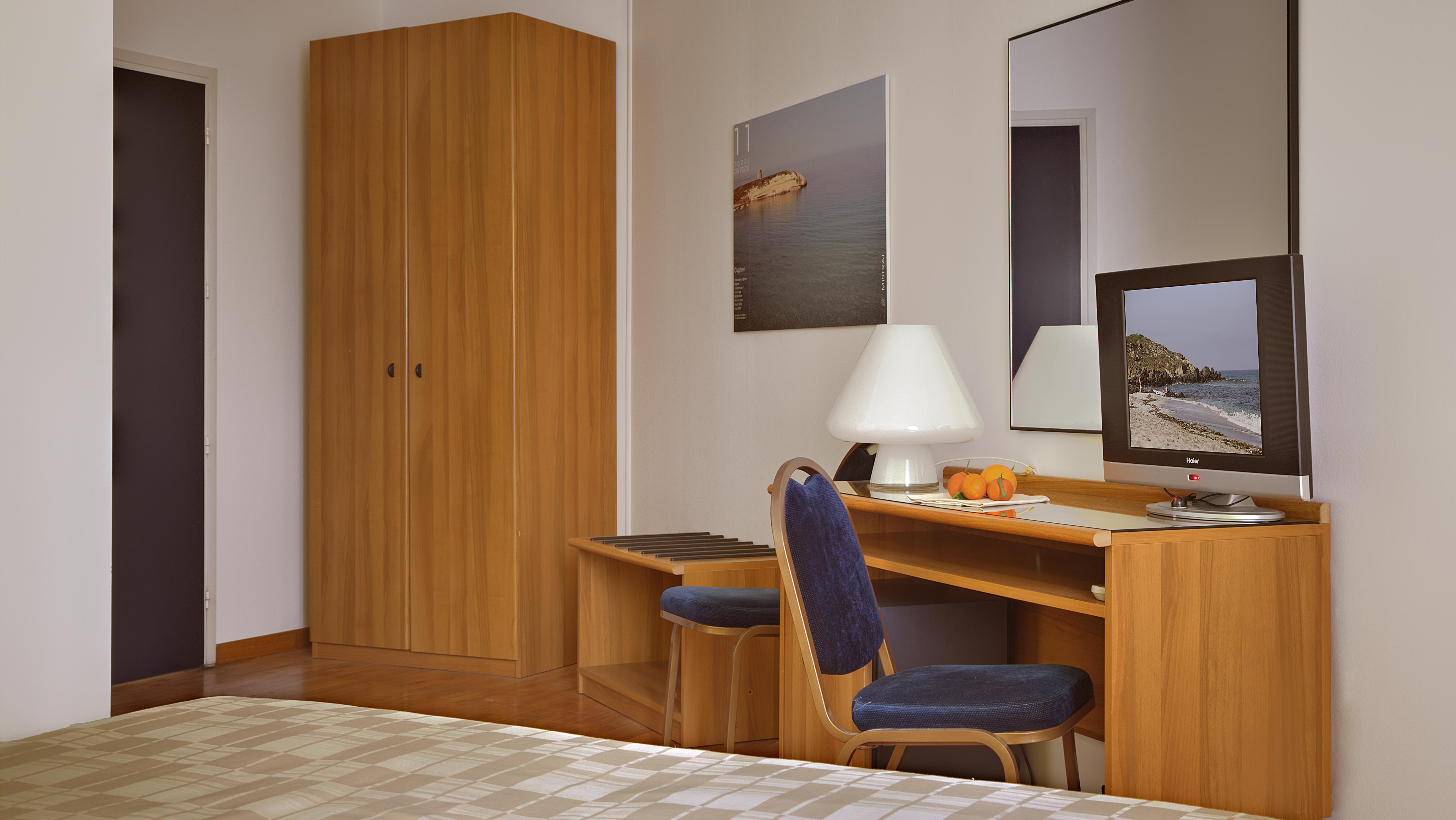 Mistral2 Hotel 오리스타노 외부 사진