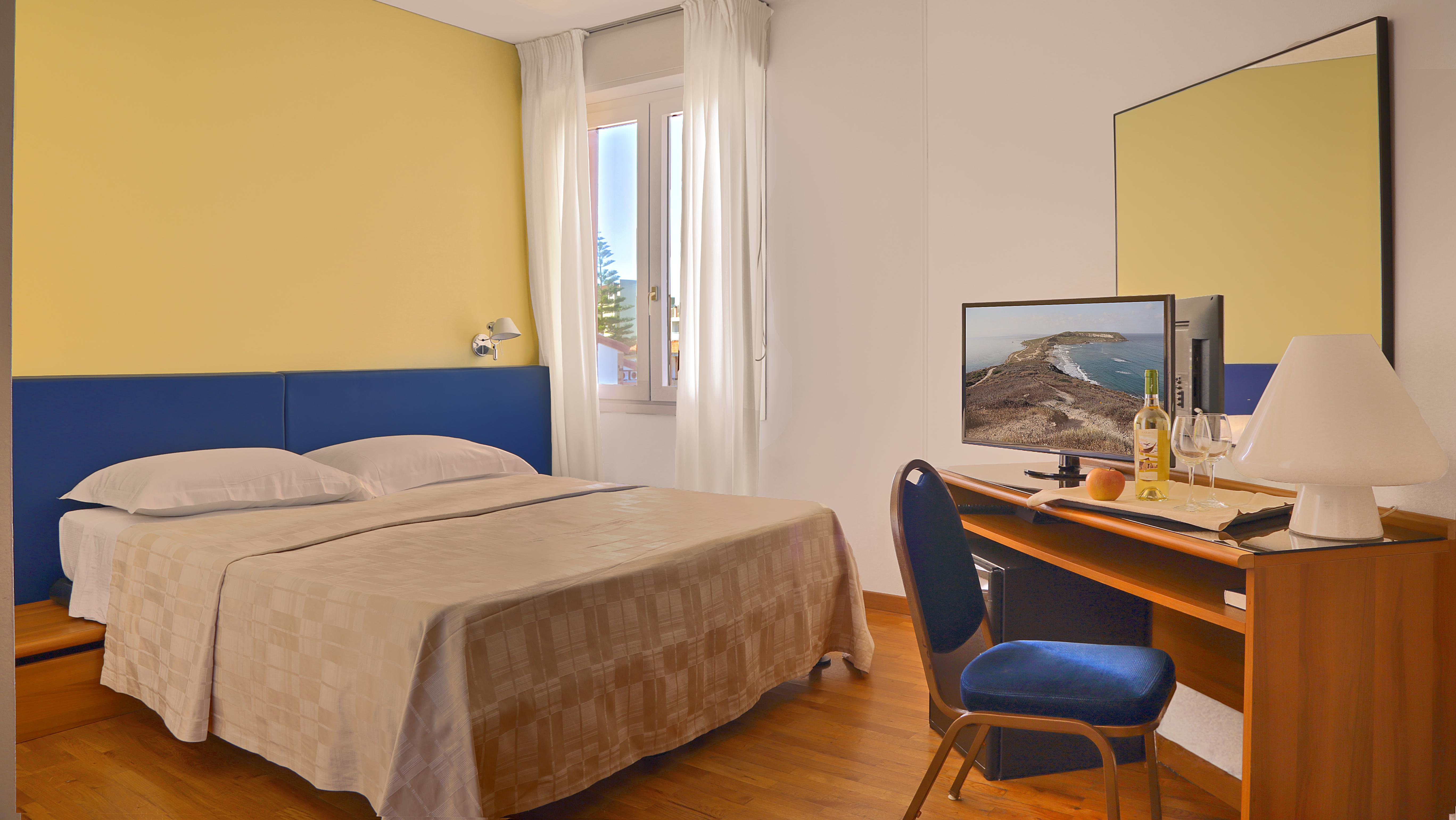 Mistral2 Hotel 오리스타노 외부 사진