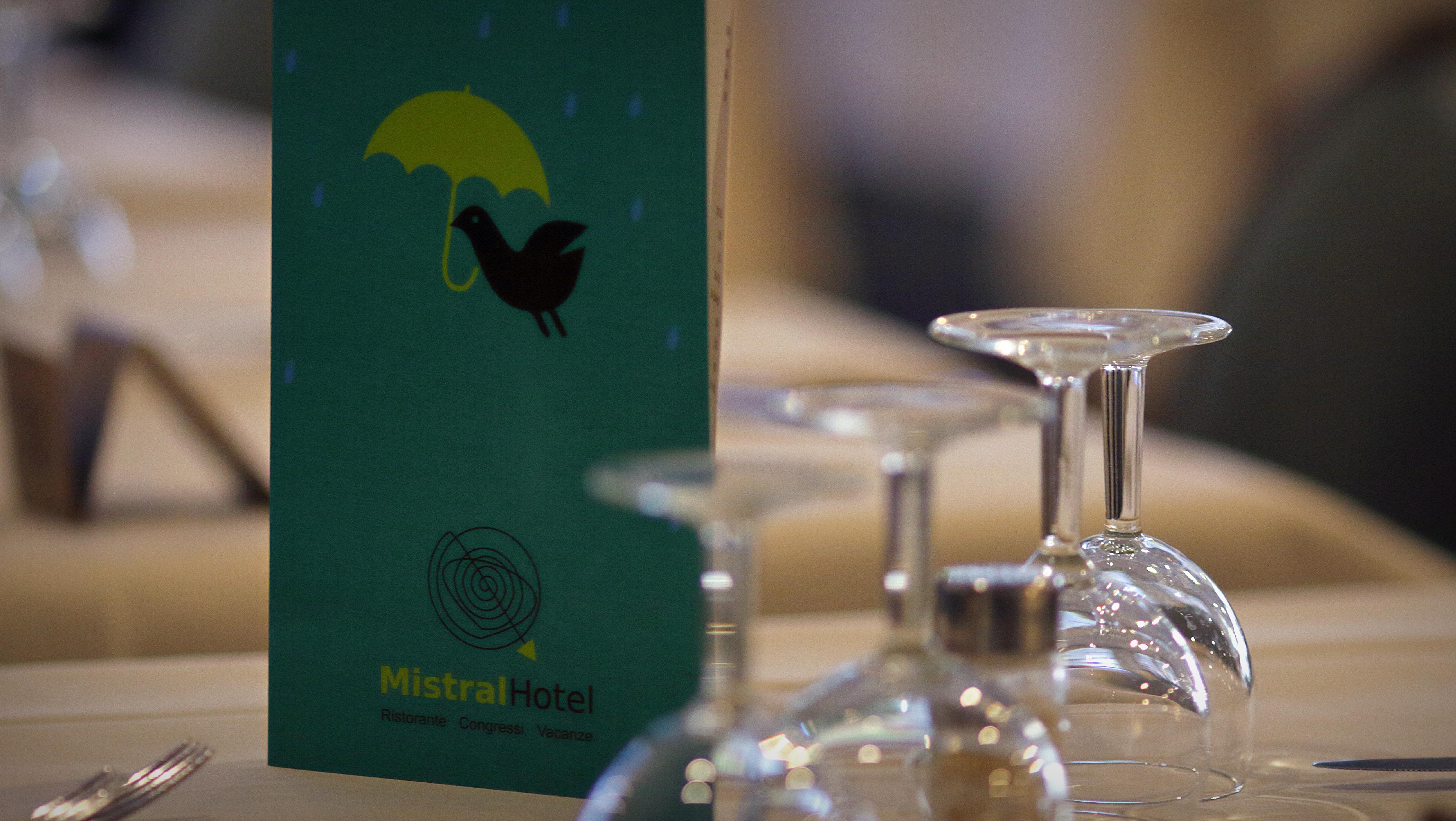Mistral2 Hotel 오리스타노 외부 사진