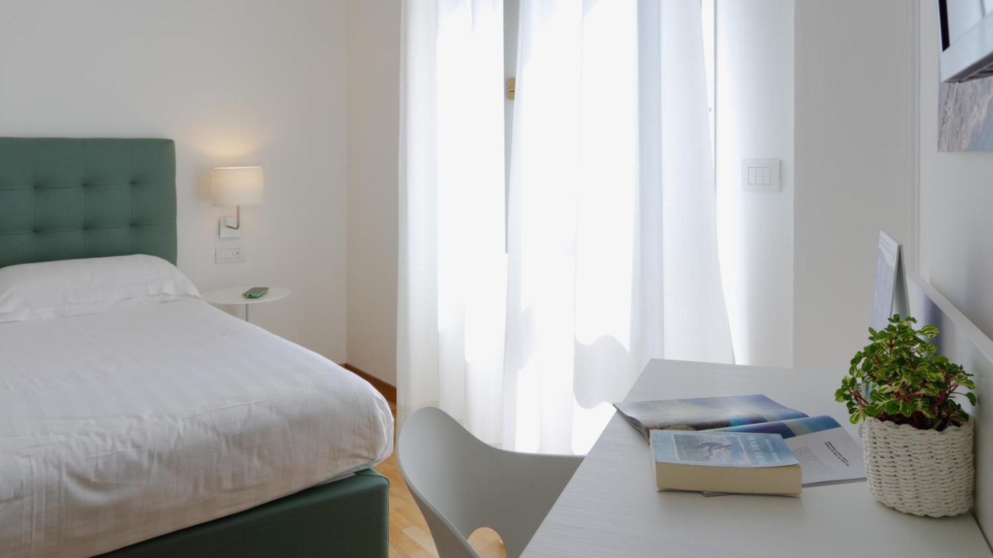 Mistral2 Hotel 오리스타노 외부 사진