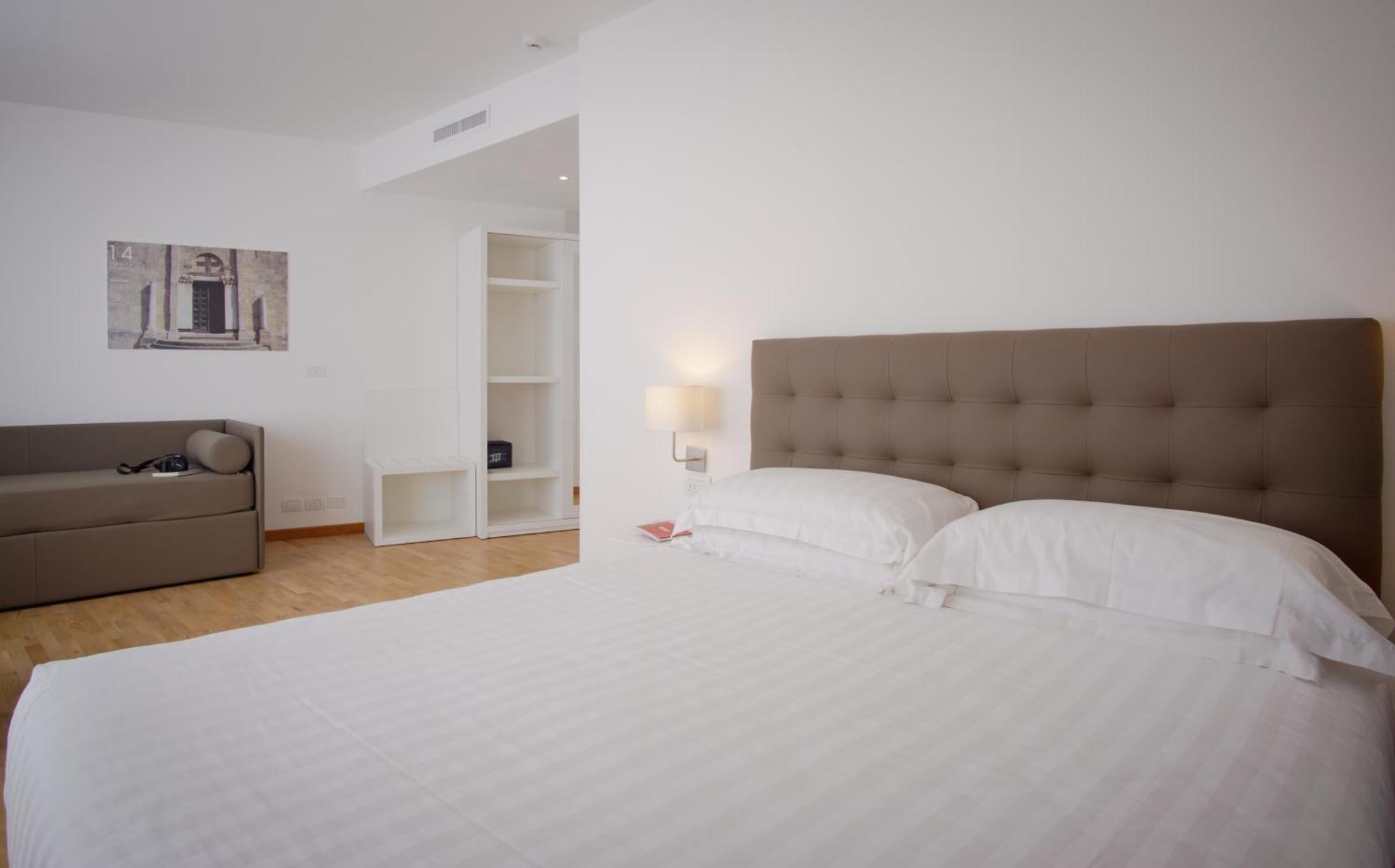 Mistral2 Hotel 오리스타노 외부 사진