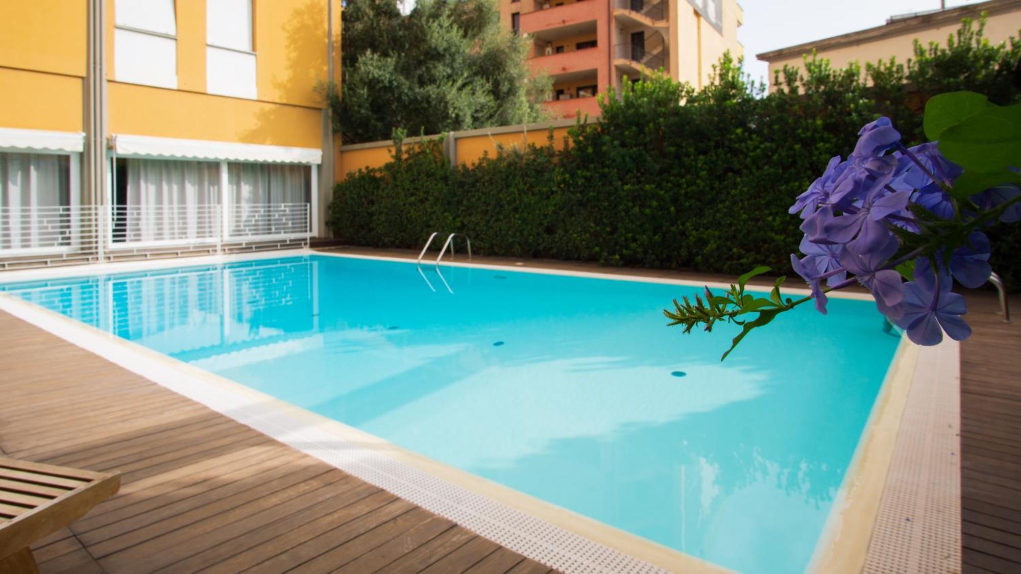 Mistral2 Hotel 오리스타노 외부 사진
